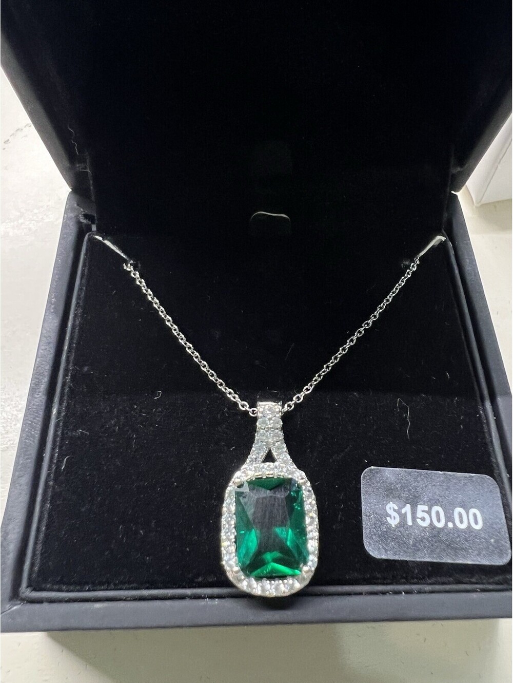 Simply Vera Wang Emerald green 925 silver sapphire necklace new